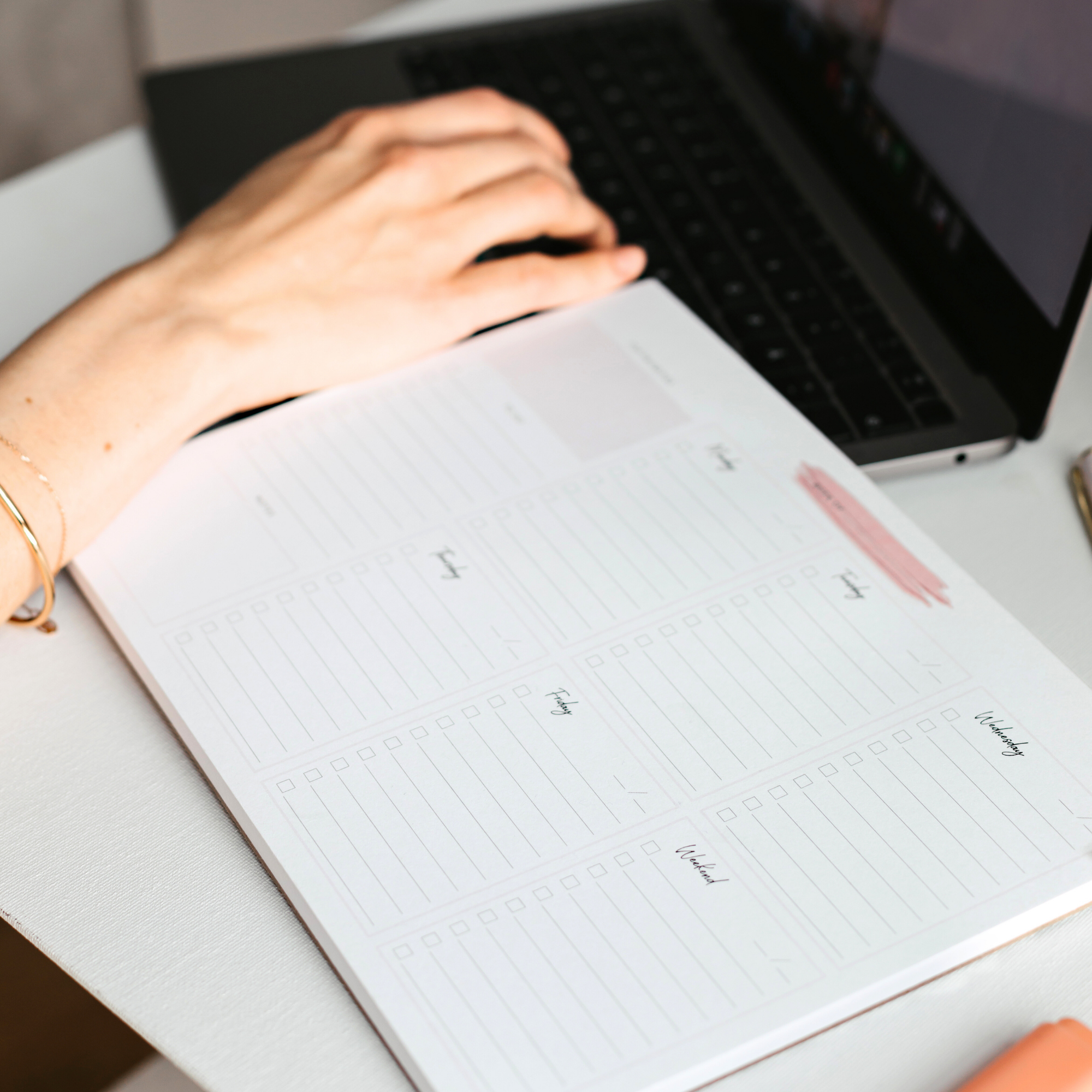 Weekly Planner Notepad
